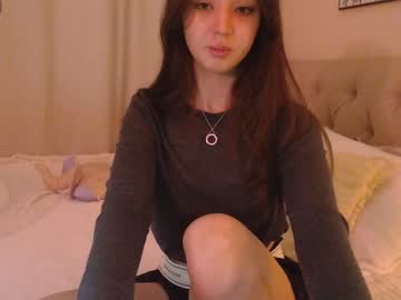 girl
        sarasuo cam image #3356750