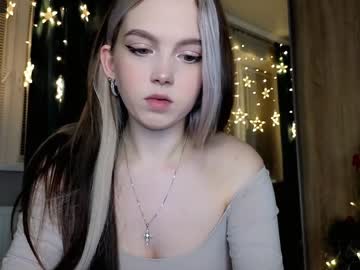 girl
        small_blondee cam image #3065818