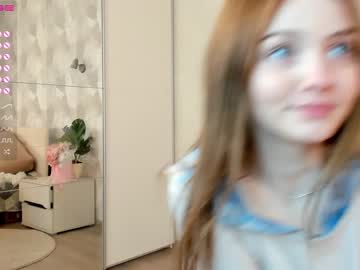 girl
        lenoimacyt cam image #2833892