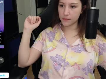 girl
        alexa_dream cam image #1938272