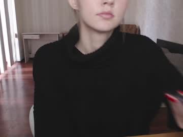 girl
        real_nature cam image #2717263