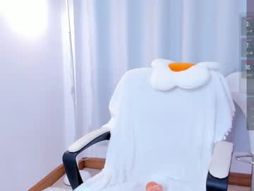 girl
        dollyemy cam image #6175580
