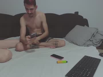 couple
        crazy_serbss cam image #4221574