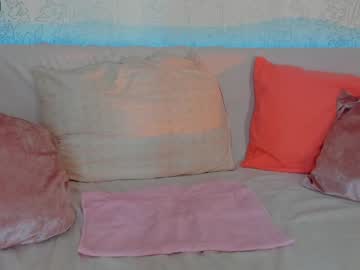 girl
        madeline_jackson cam image #343091
