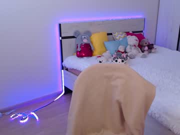 girl
        ellyloy cam image #718082