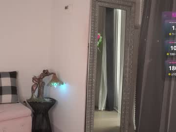 girl
        mysticxkitty cam image #5988849