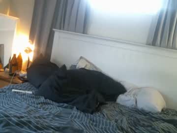 couple Sex Webcams With Notorious Girls with hollynbam
