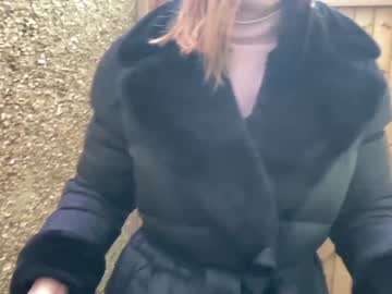 girl
        eatmypie69 cam image #3472386