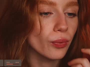 girl
        lizzy_blaze cam image #5301665