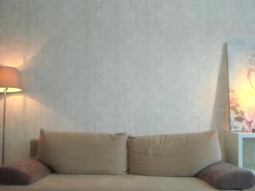 couple
        stay_the_night cam image #1446533