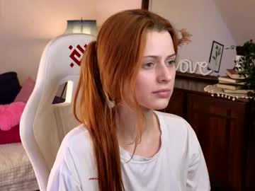 girl
        doll_lesli cam image #6692128