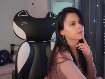 girl
        mysticxkitty cam image #4450459