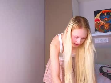 girl
        shyrubate cam image #4555489