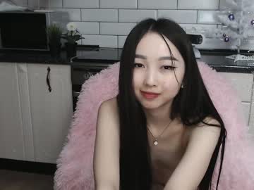girl
        mein_keen cam image #3077807