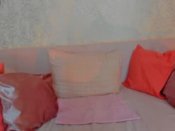 girl
        madeline_jackson cam image #493997