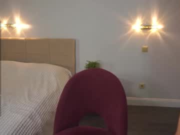girl
        fannyedger cam image #6713451