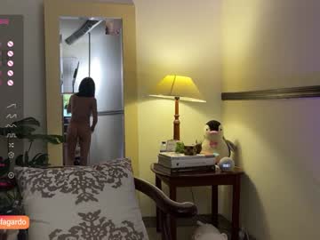 girl
        sweet_littleee cam image #4410735