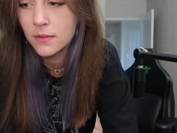 girl
        alexa_dream cam image #2297188