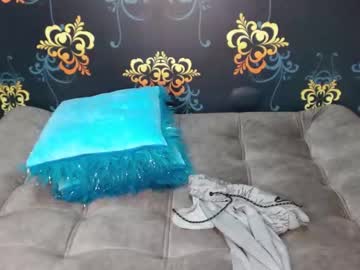 couple Sex Webcams With Notorious Girls with skinnyx_cute18
