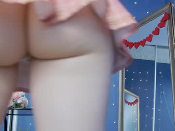 girl
        kriskras__ cam image #5354759