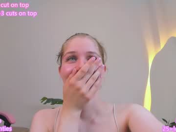 girl
        tesha_dust cam image #4299491