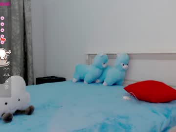 girl
        small_blondee cam image #311245