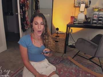 girl
        audrey_ cam image #1967483