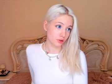 girl
        pameladelarosa cam image #665510
