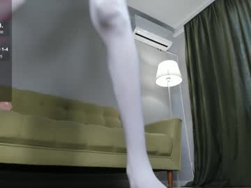 girl
        mikio_san cam image #4621243