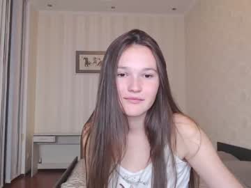 girl
        real_nature cam image #2734617
