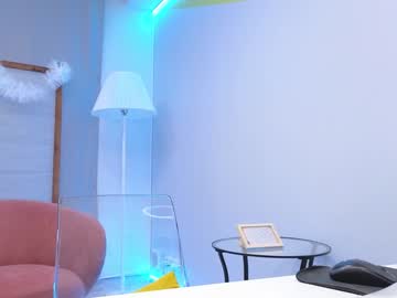 girl
        lovlybambi cam image #3308156