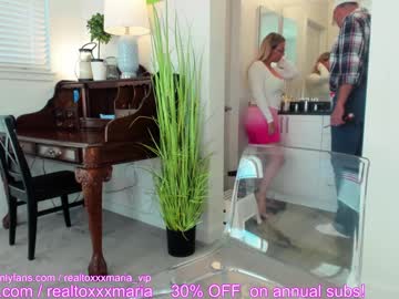 couple
        realtoxxxmaria cam image #4388882