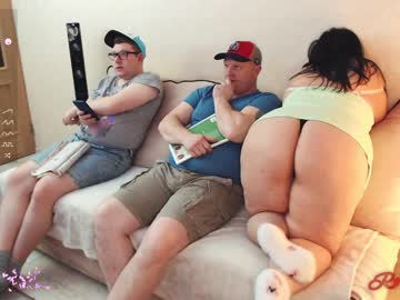 couple
        sex_space cam image #3228482
