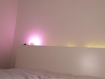 girl
        sae__ cam image #642889