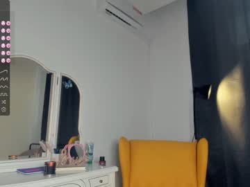 girl
        cute_caprice cam image #2363261