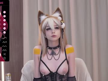 girl
        xenomy cam image #4223045