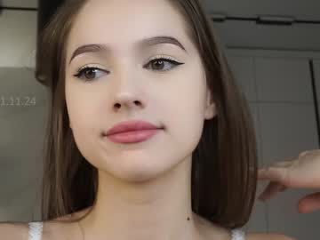 girl
        hecola cam image #5456499