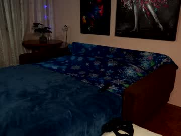 couple
        foxeslovefoxes cam image #3059221