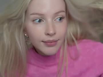 girl
        my_stella cam image #6592264