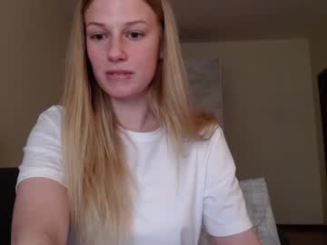 girl
        magic_couple13 cam image #152669