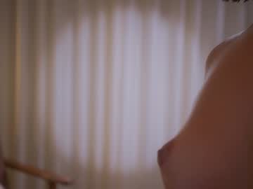 girl
        gigi_ulala cam image #6538059