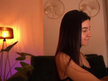 girl
        winona__ cam image #1838957