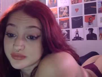 girl
        shyy_skyy cam image #3247677