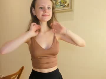 girl
        maryrogersa cam image #2249121