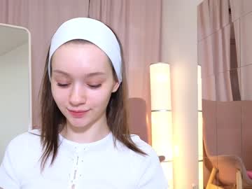 girl
        bless_sheila cam image #1505864