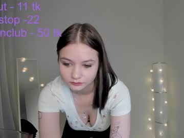 girl
        amy_doux cam image #497279