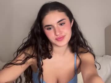 girl
        itsmellll cam image #5350943