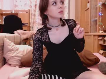 girl
        renetcutie cam image #536306