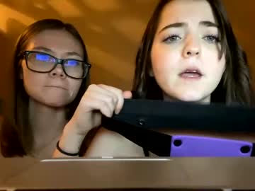 girl
        princesshayli1 cam image #595639