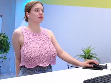 girl
        lovlybambi cam image #4507069